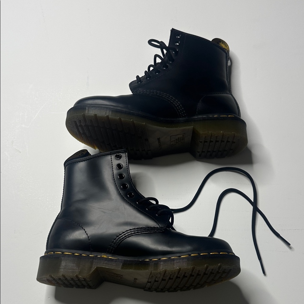 Dr Martens Smooth Leather Lace Up Boots in Black - Picture 11 of 11
